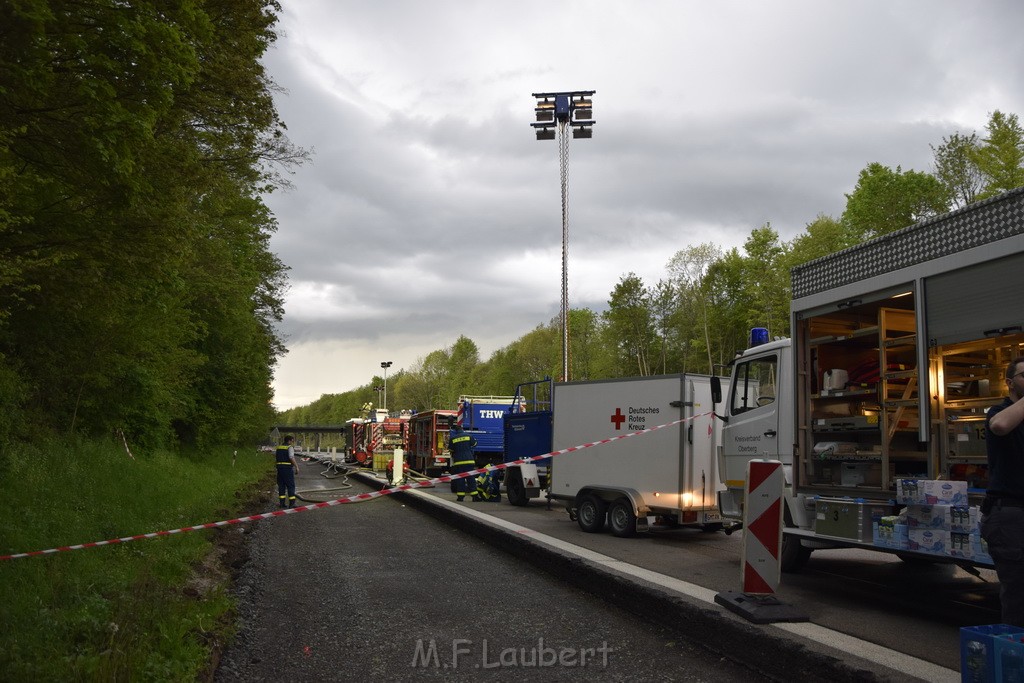 VU Gefahrgut LKW umgestuerzt A 4 Rich Koeln Hoehe AS Gummersbach P226.JPG - Miklos Laubert